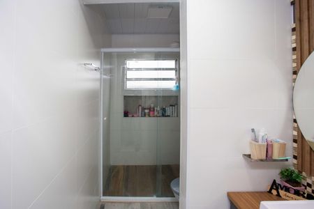 Casa à venda com 196m², 4 quartos e 2 vagasBanheiro