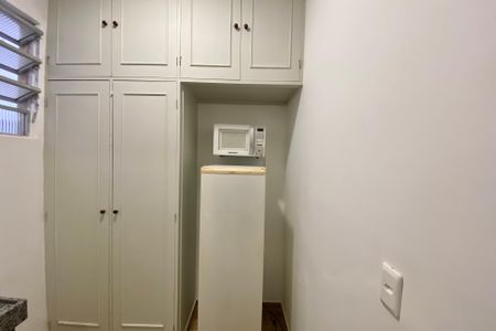 Cozinha de kitnet/studio para alugar com 1 quarto, 30m² em Copacabana, Rio de Janeiro