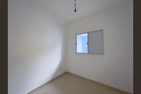 Quarto 1 de apartamento para alugar com 2 quartos, 42m² em Jardim Helian, São Paulo