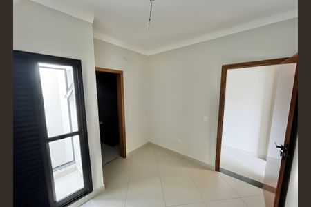 Casa à venda com 185m², 3 quartos e 3 vagas Casa à venda com 185m², 3 quartos e 3 vagasQuarto Suíte 2