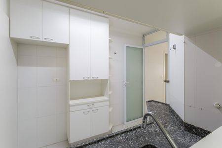 Apartamento para alugar com 72m², 3 quartos e 2 vagas Apartamento para alugar com 72m², 3 quartos e 2 vagasCozinha