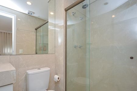 Apartamento à venda com 63m², 2 quartos e 1 vaga Apartamento à venda com 63m², 2 quartos e 1 vagaBanheiro da Suíte