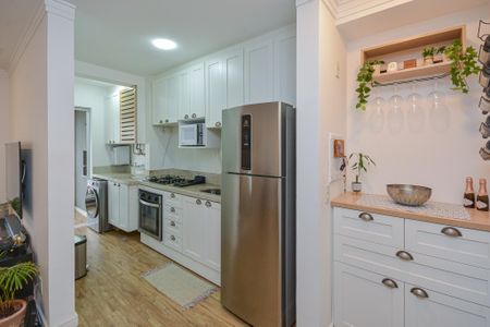 Apartamento à venda com 63m², 2 quartos e 1 vaga Apartamento à venda com 63m², 2 quartos e 1 vagaCozinha