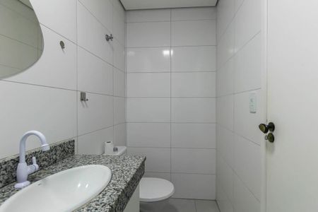 Banheiro de kitnet/studio para alugar com 1 quarto, 30m² em Vila Prudente, São Paulo