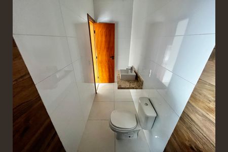 Casa à venda com 185m², 3 quartos e 4 vagas Casa à venda com 185m², 3 quartos e 4 vagasBanheiro da Suíte 1