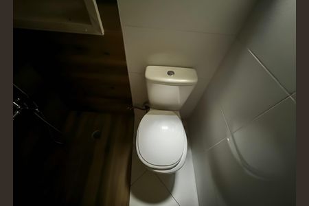 Casa à venda com 185m², 3 quartos e 4 vagas Casa à venda com 185m², 3 quartos e 4 vagasBanheiro da Suíte 2
