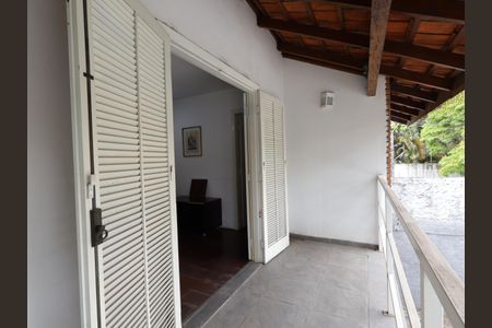 Casa à venda com 284m², 3 quartos e 3 vagasVaranda da suíte