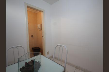 Casa à venda com 284m², 3 quartos e 3 vagasQuarto de Serviço