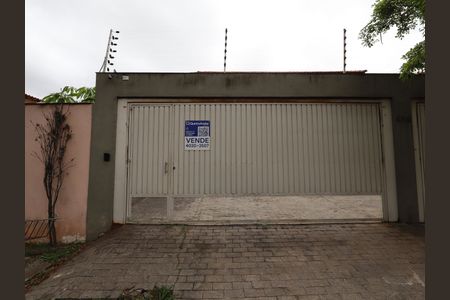 Casa à venda com 284m², 3 quartos e 3 vagasFachada