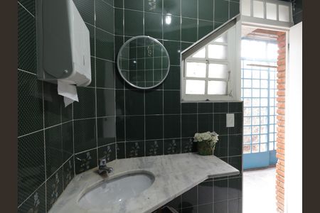 Casa à venda com 284m², 3 quartos e 3 vagasLavabo