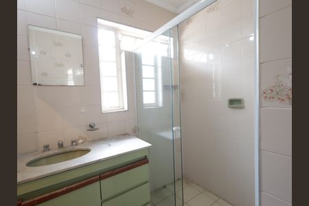 Casa à venda com 284m², 3 quartos e 3 vagasBanheiro da Suíte 3