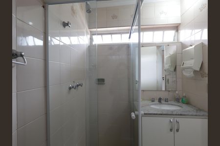 Casa à venda com 284m², 3 quartos e 3 vagasBanheiro da Suíte 2