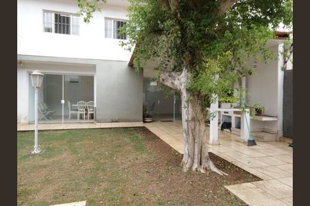 Casa à venda com 284m², 3 quartos e 3 vagasQuintal