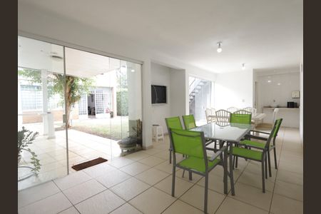 Casa à venda com 284m², 3 quartos e 3 vagasÁrea externa