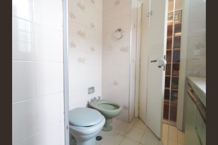 Casa à venda com 284m², 3 quartos e 3 vagasBanheiro da Suíte 3