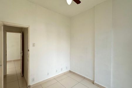 Quarto 01 de apartamento para alugar com 1 quarto, 45m² em Copacabana, Rio de Janeiro