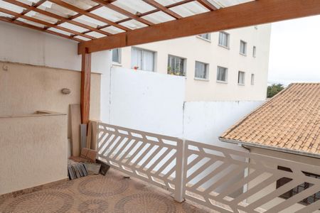 Casa à venda com 193m², 3 quartos e 4 vagas Casa à venda com 193m², 3 quartos e 4 vagasÁrea comum