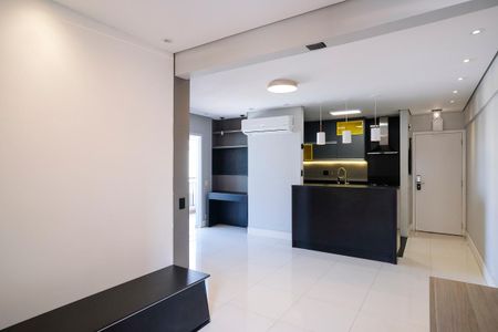 Apartamento à venda com 80m², 2 quartos e 2 vagasSala