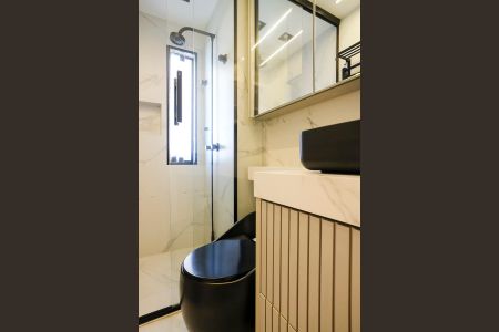 Apartamento à venda com 80m², 2 quartos e 2 vagasBanheiro da suíte