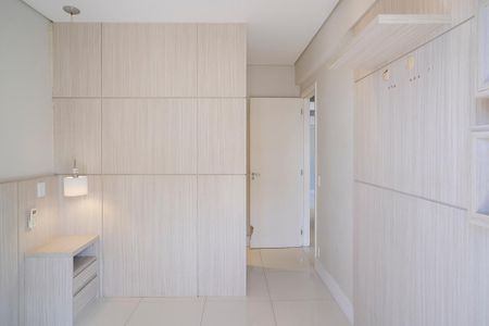 Apartamento à venda com 80m², 2 quartos e 2 vagasSuíte