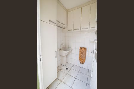 Casa de condomínio para alugar com 90m², 4 quartos e 2 vagas Casa de condomínio para alugar com 90m², 4 quartos e 2 vagasÁrea de Serviço