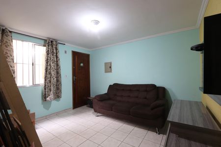 Sala de apartamento para alugar com 2 quartos, 44m² em Conjunto Habitacional Teotonio Vilela, São Paulo