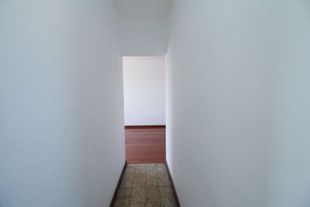 Sala - Corredor de apartamento para alugar com 2 quartos, 93m² em Brás de Pina, Rio de Janeiro
