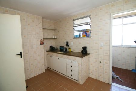 Apartamento para alugar com 93m², 2 quartos e 1 vagaCozinha