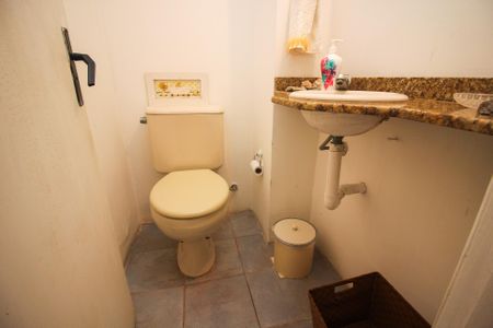 Casa de condomínio à venda com 133m², 3 quartos e 2 vagas Casa de condomínio à venda com 133m², 3 quartos e 2 vagasLavabo
