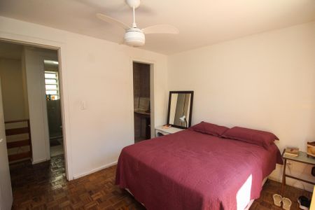 Casa de condomínio à venda com 133m², 3 quartos e 2 vagas Casa de condomínio à venda com 133m², 3 quartos e 2 vagasSuíte