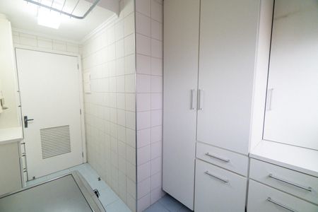 Apartamento para alugar com 105m², 3 quartos e 2 vagas Apartamento para alugar com 105m², 3 quartos e 2 vagasÁrea de Serviço