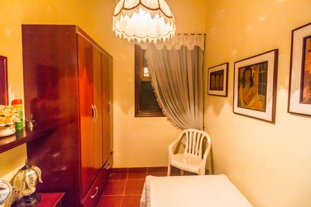 Casa de condomínio à venda com 413m², 3 quartos e 6 vagas Casa de condomínio à venda com 413m², 3 quartos e 6 vagasQuarto de Serviço