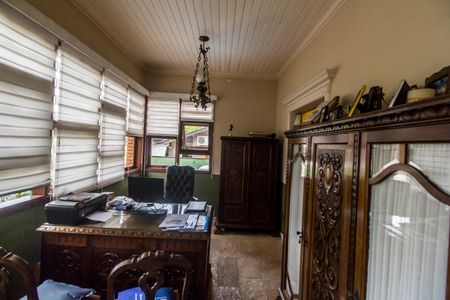 Casa de condomínio à venda com 413m², 3 quartos e 6 vagas Casa de condomínio à venda com 413m², 3 quartos e 6 vagasEscritório