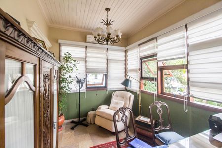 Casa de condomínio à venda com 413m², 3 quartos e 6 vagas Casa de condomínio à venda com 413m², 3 quartos e 6 vagasEscritório