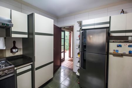 Casa de condomínio à venda com 413m², 3 quartos e 6 vagas Casa de condomínio à venda com 413m², 3 quartos e 6 vagasCozinha