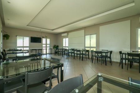 Apartamento à venda com 63m², 3 quartos e 1 vaga Apartamento à venda com 63m², 3 quartos e 1 vagaÁrea comum - Salão de festas