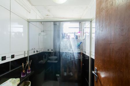 Apartamento à venda com 46m², 2 quartos e 1 vaga Apartamento à venda com 46m², 2 quartos e 1 vagaBanheiro