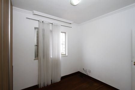 Apartamento à venda com 140m², 3 quartos e 2 vagasQuarto 2