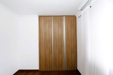 Apartamento à venda com 140m², 3 quartos e 2 vagasQuarto 2