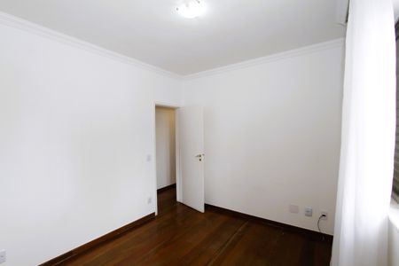 Apartamento à venda com 140m², 3 quartos e 2 vagasQuarto 3