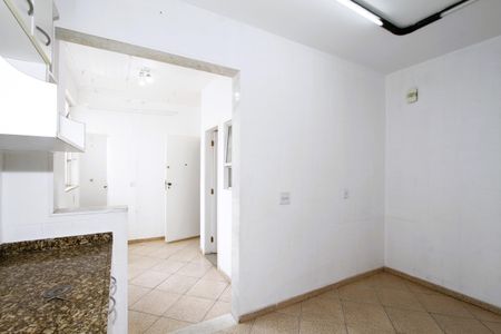Apartamento à venda com 140m², 3 quartos e 2 vagasCozinha