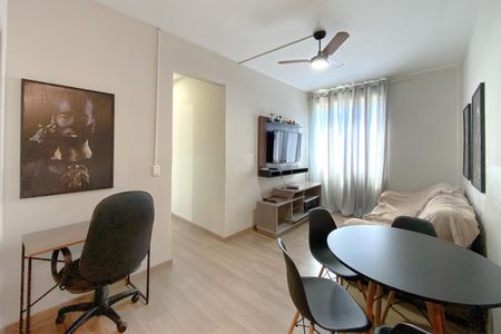 Sala de apartamento à venda com 2 quartos, 91m² em Sagrada Família, Belo Horizonte