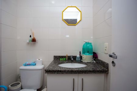 Apartamento à venda com 52m², 2 quartos e 1 vagaBanheiro Social