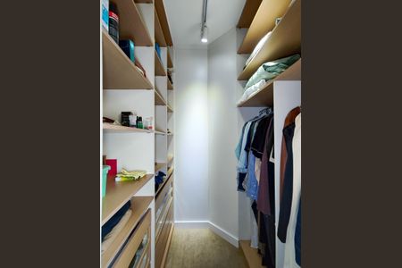 Apartamento à venda com 86m², 3 quartos e 1 vaga Apartamento à venda com 86m², 3 quartos e 1 vagaCloset da suíte