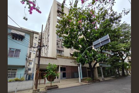 Apartamento à venda com 86m², 3 quartos e 1 vaga Apartamento à venda com 86m², 3 quartos e 1 vagaFachada e portaria