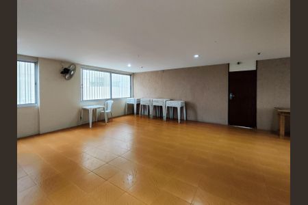 Apartamento à venda com 86m², 3 quartos e 1 vaga Apartamento à venda com 86m², 3 quartos e 1 vagaÁrea comum - Salão de festas