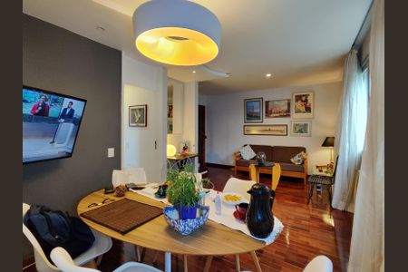 Apartamento à venda com 86m², 3 quartos e 1 vaga Apartamento à venda com 86m², 3 quartos e 1 vagaSala