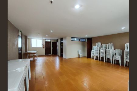 Apartamento à venda com 86m², 3 quartos e 1 vaga Apartamento à venda com 86m², 3 quartos e 1 vagaÁrea comum - Salão de festas
