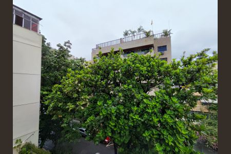 Apartamento à venda com 86m², 3 quartos e 1 vaga Apartamento à venda com 86m², 3 quartos e 1 vagaVista do Quarto 2