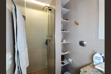 Apartamento à venda com 86m², 3 quartos e 1 vaga Apartamento à venda com 86m², 3 quartos e 1 vagaBanheiro Corredor